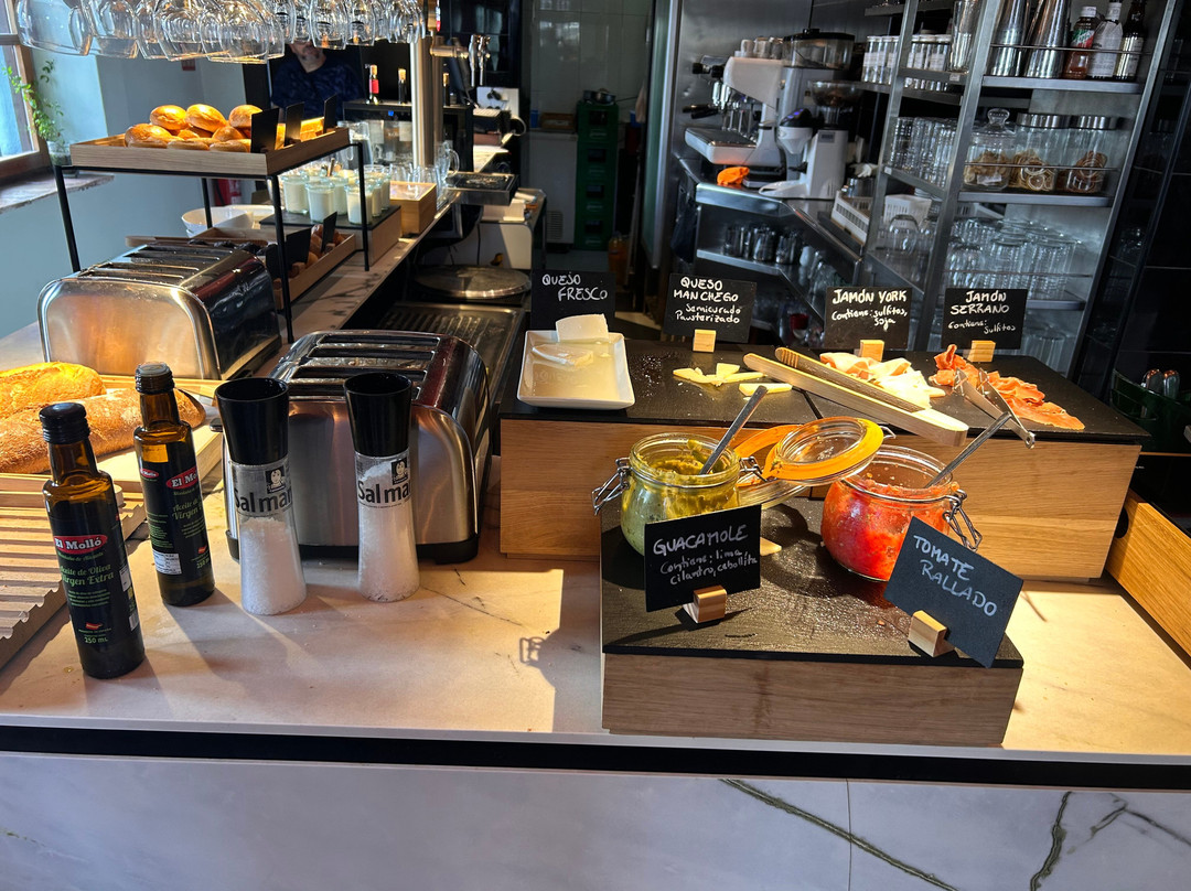 拉塞特酒店主图