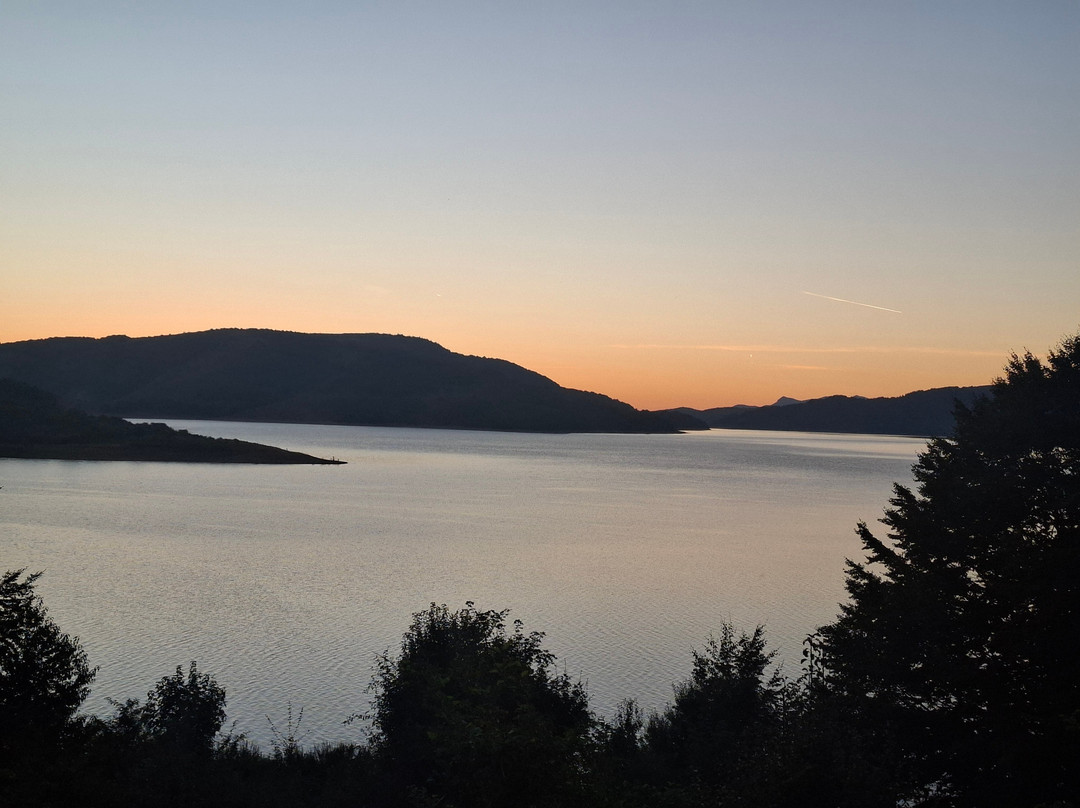 Lago Di Campotosto-Campotosto必去景点