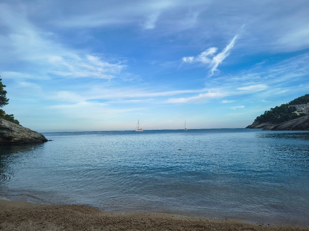 Spiaggia Pugnochiuso-维耶斯泰必去景点