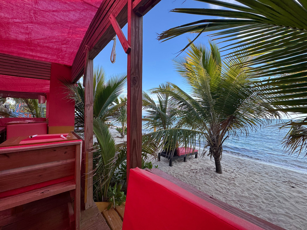 Snappers Beachfront Restaurant