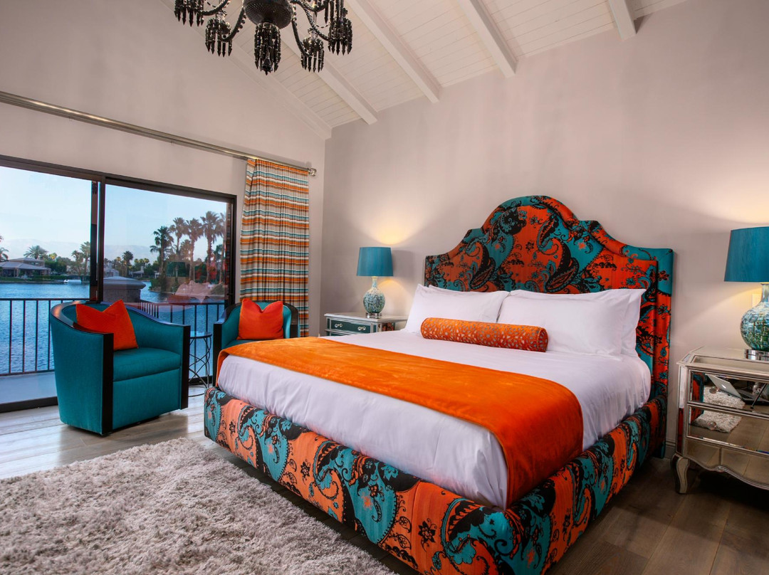 The Chateau at Lake La Quinta主图