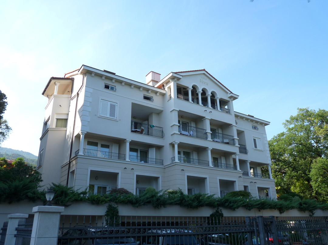 洛夫兰酒店住宿-Hotel Villa Vera