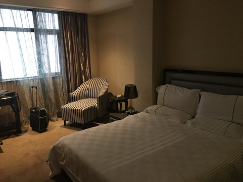 上海臻悦酒店（外滩四川北路店）主图