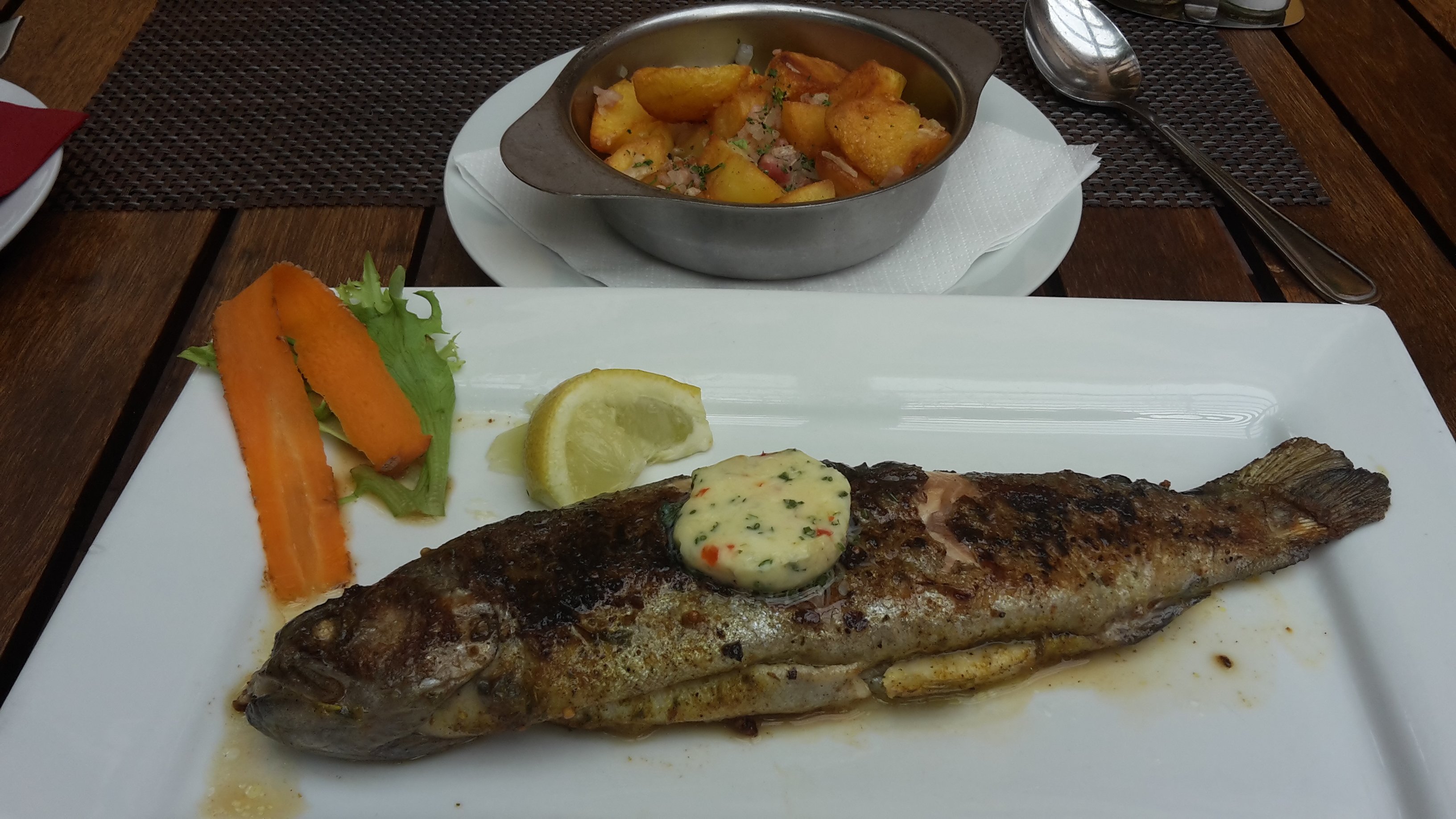 Restaurace-Pension Holiday-餐饮