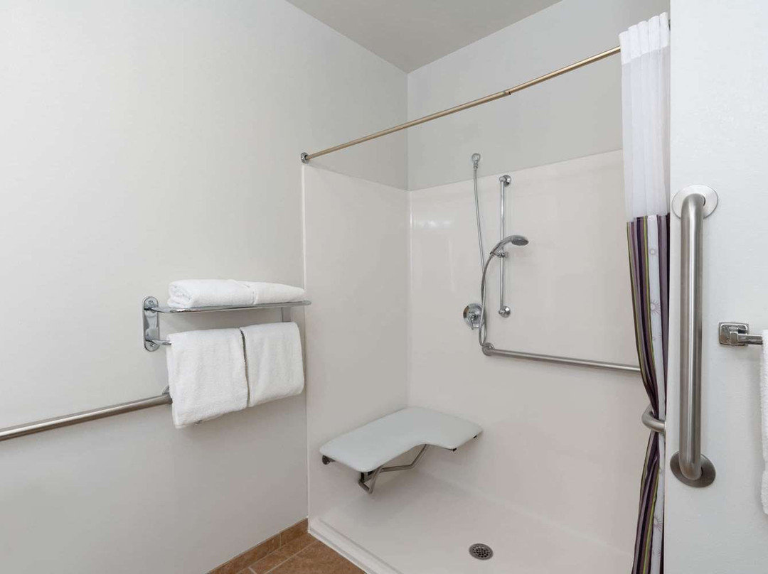 La Quinta Inn & Suites by Wyndham Rifle主图