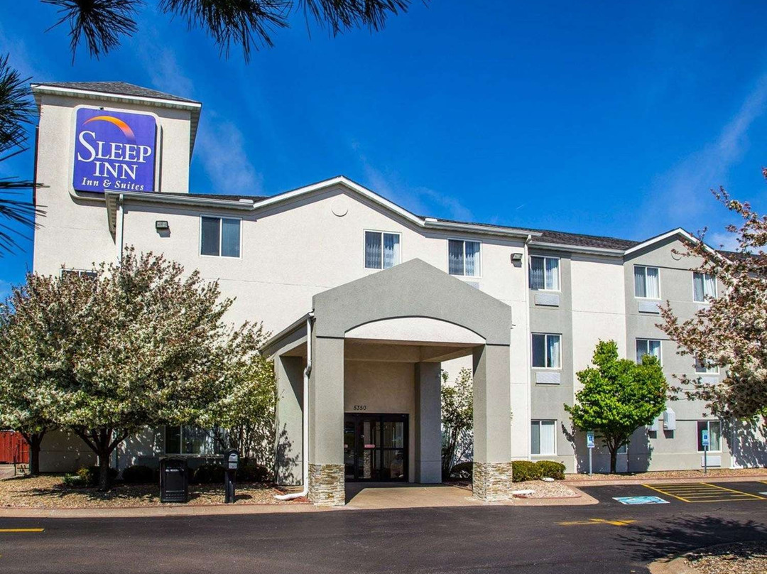 Sleep Inn & Suites Davenport - Quad Cities主图