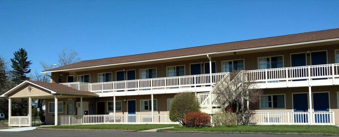 拉丁顿酒店住宿-Ludington Pier House Motel