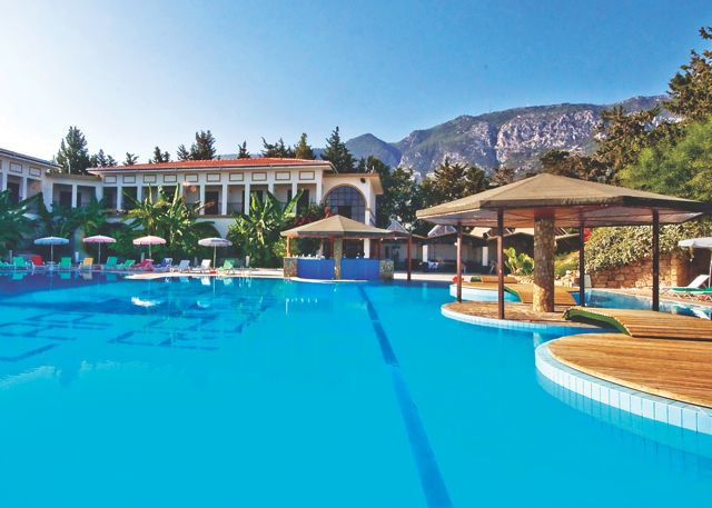 Lapta Holiday Club Hotel