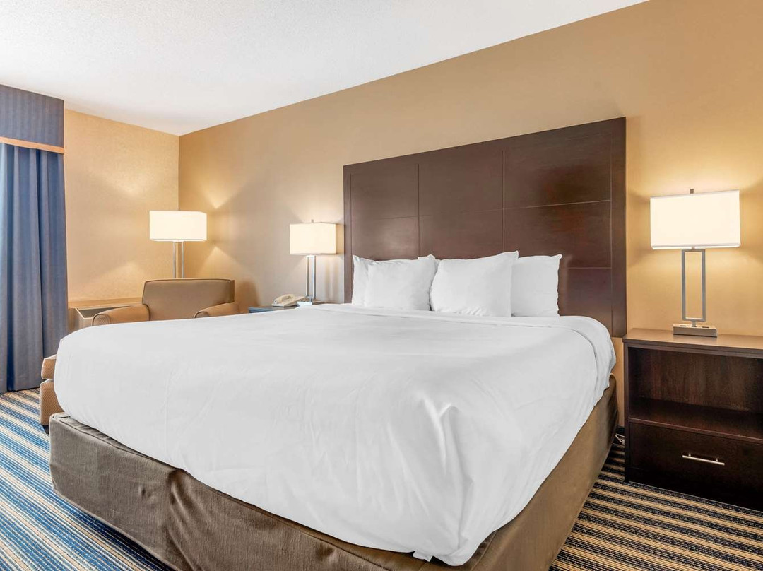 Comfort Inn St Thomas主图