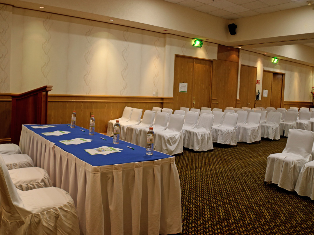 拉皮达德假日酒店主图