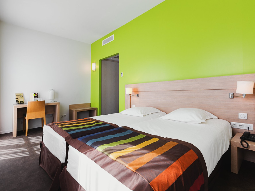 Falicon酒店住宿-艾萨帝都酒店