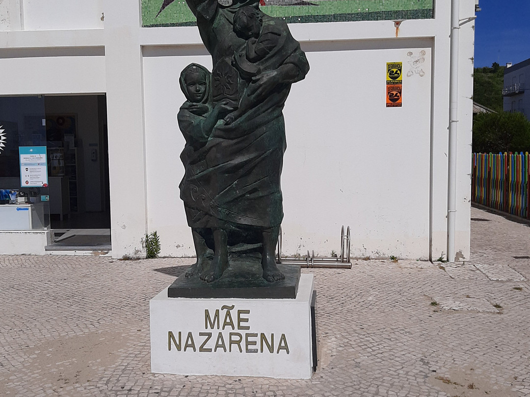 Estátua Da Mãe Nazarena景点图片