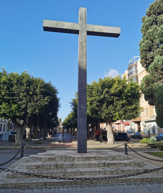Cruz de los Caidos-梅利利亚必去景点
