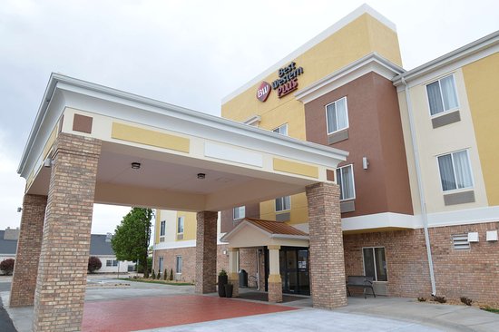 Best Western Plus Liberal Hotel & Suites-浴室