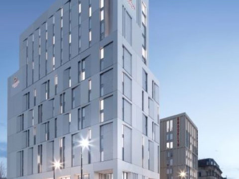 曼彻斯特中心克莱顿酒店主图