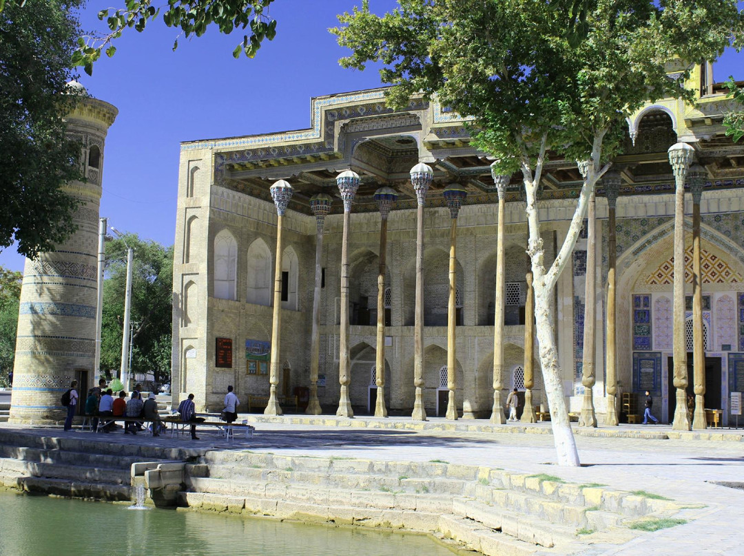 Moschea Bolo-khauz景点图片