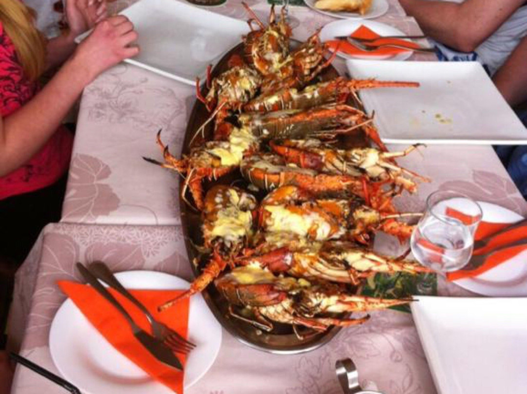 Uga餐馆和美食-Volare