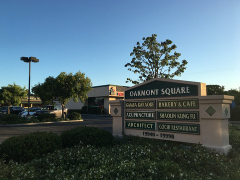 Oakmont Square