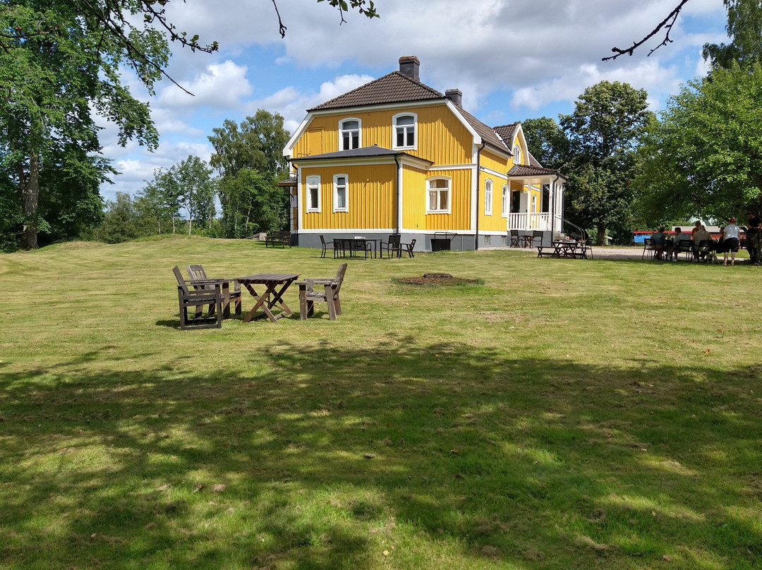Bäckabygården