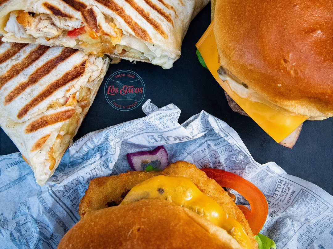 Los Tacos Var