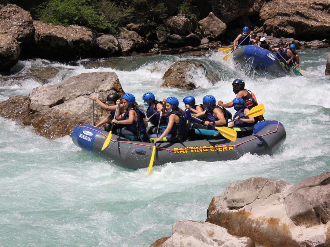 Rafting Esera - Escuela de kayak景点图片