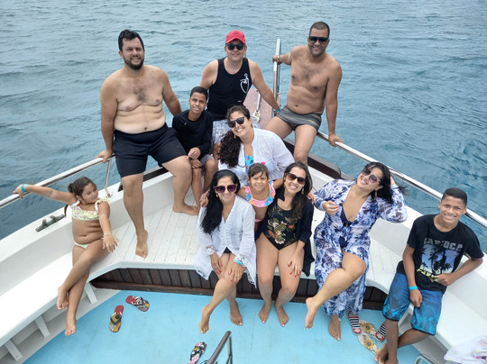 Barco Perola Negra-阿拉伊阿尔港必去景点