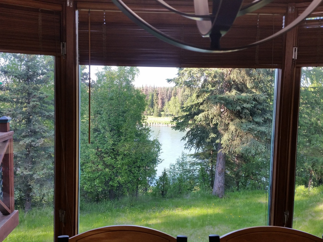 Oelrichs On The Kenai River LLC主图