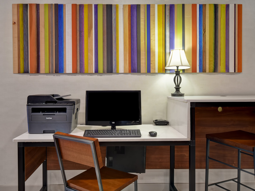 Holiday Inn Express & Suites Allentown Cen - Dorneyville By IHG主图