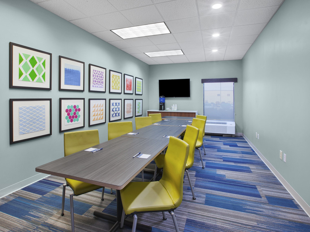 Holiday Inn Express Tiffin by IHG主图