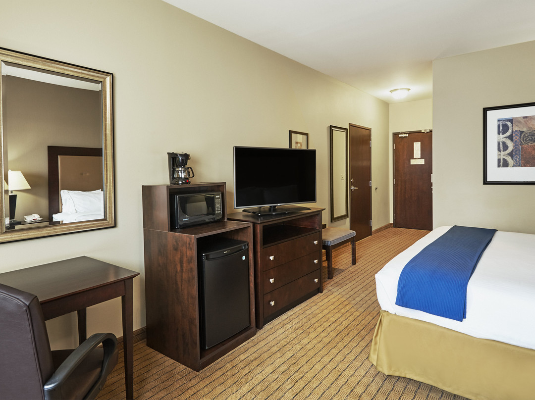 麦迪逊维罗那智选假日酒店主图