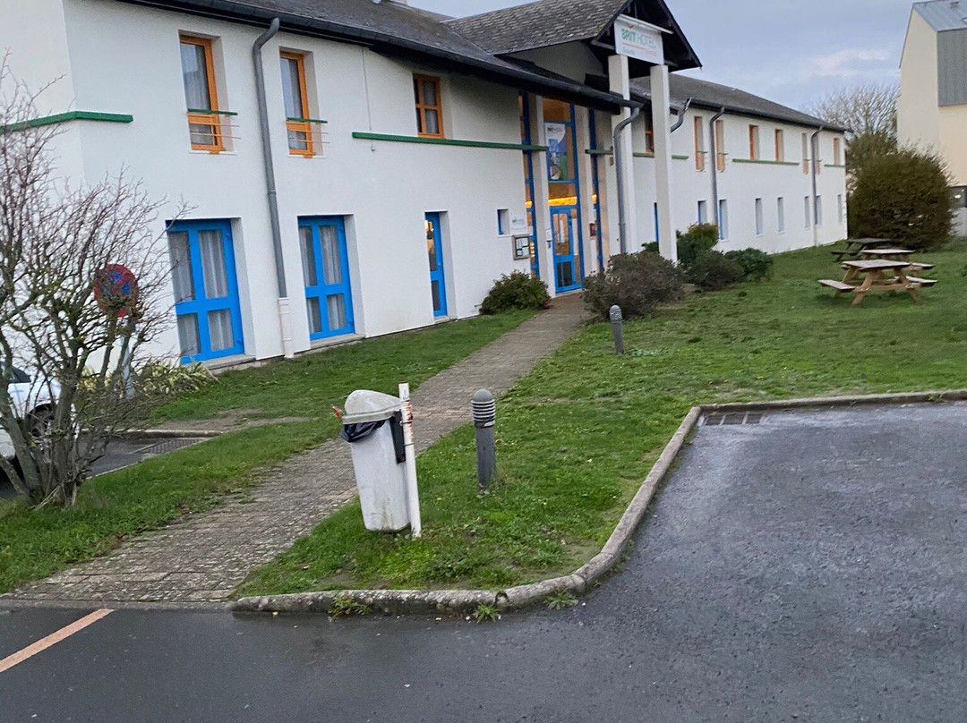 Brit Hotel Essentiel Granville主图