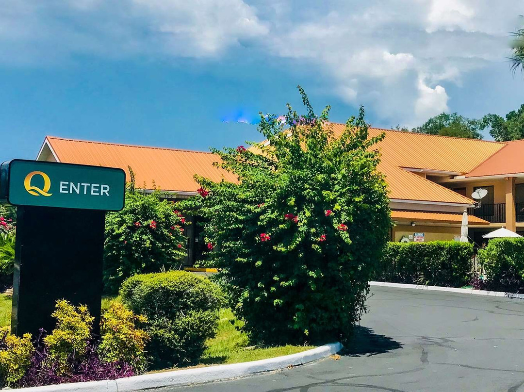 Quality Inn Near Manatee Springs State Park主图