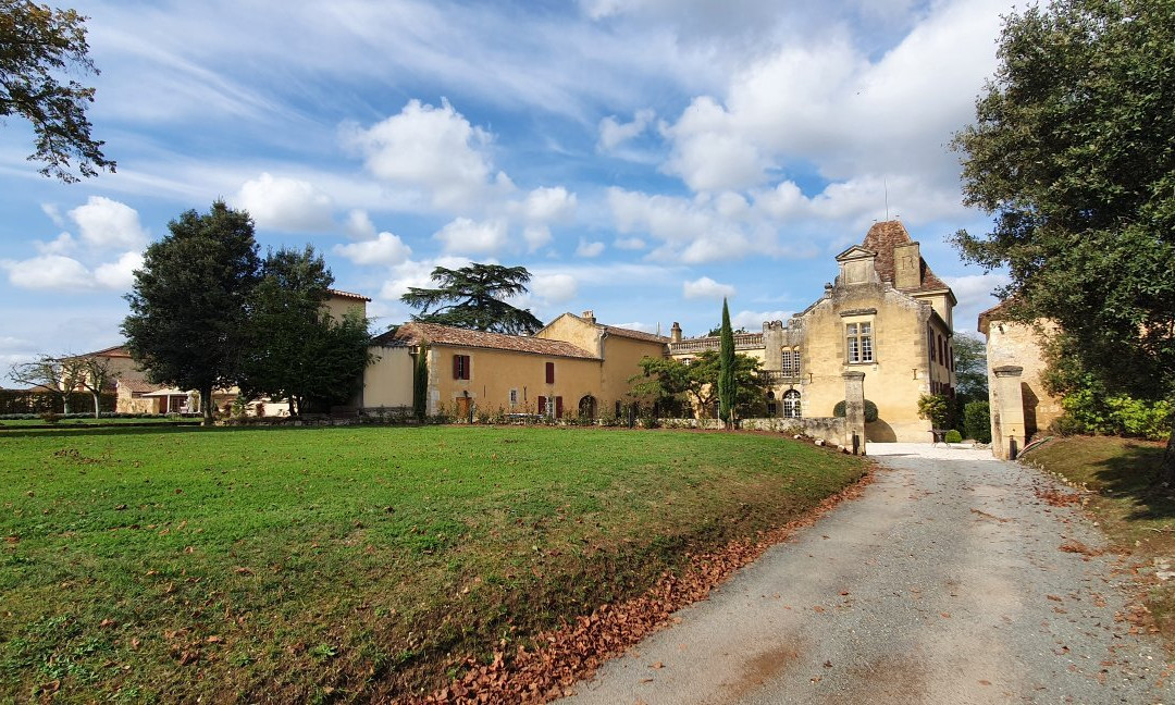 Chateau Mont-d'Onel主图