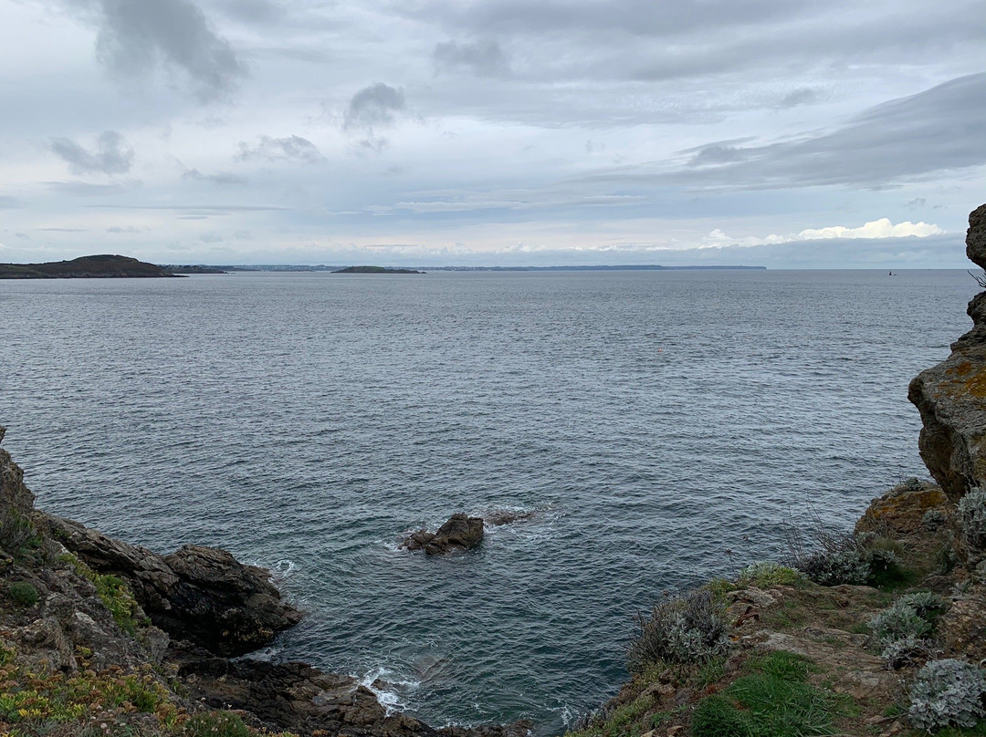 Pointe du Decolle景点图片
