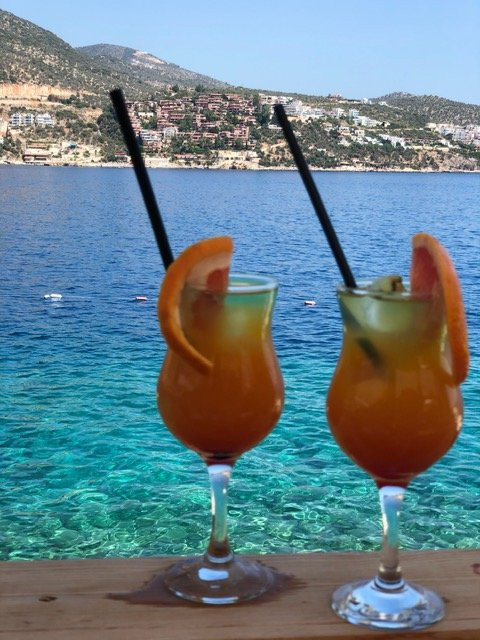 Yali Beach Club景点图片