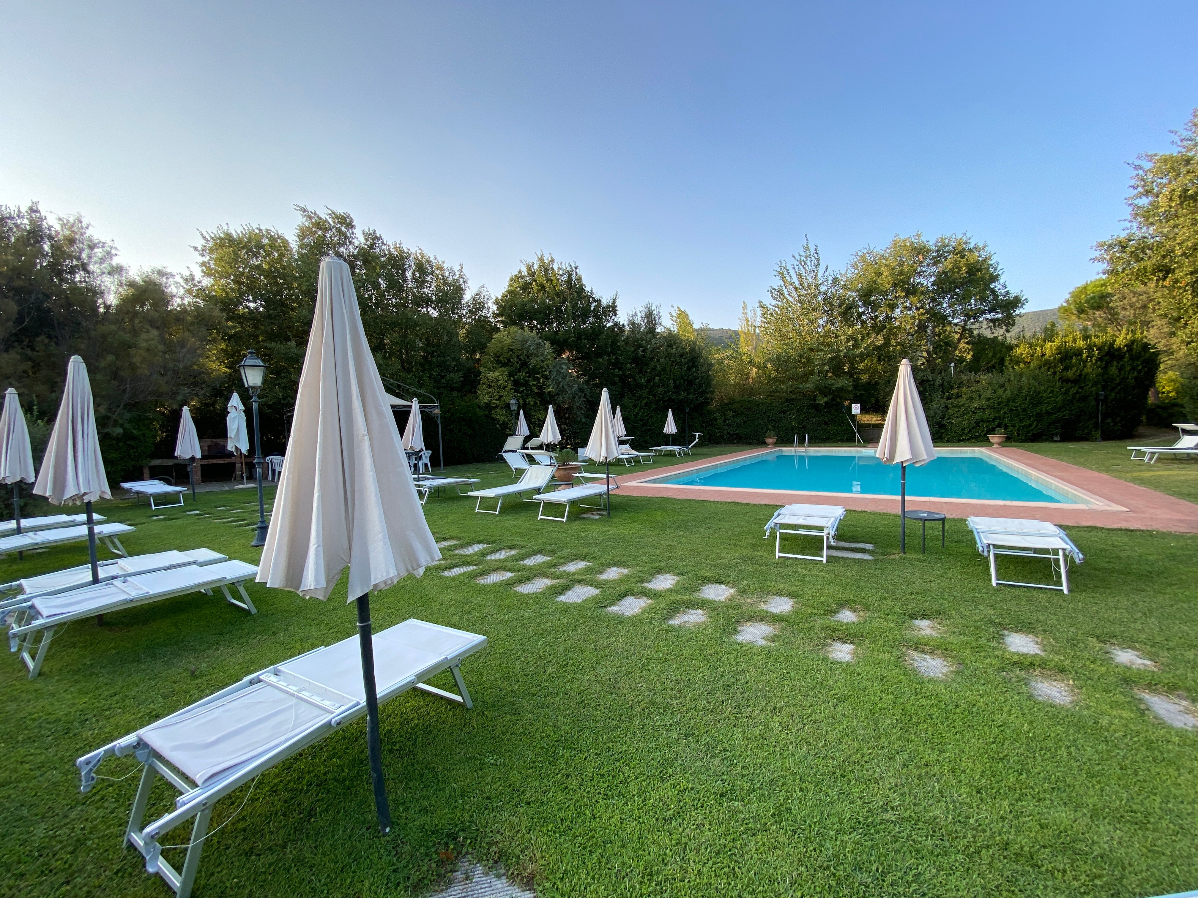 Villa Borgo San Pietro-泳池