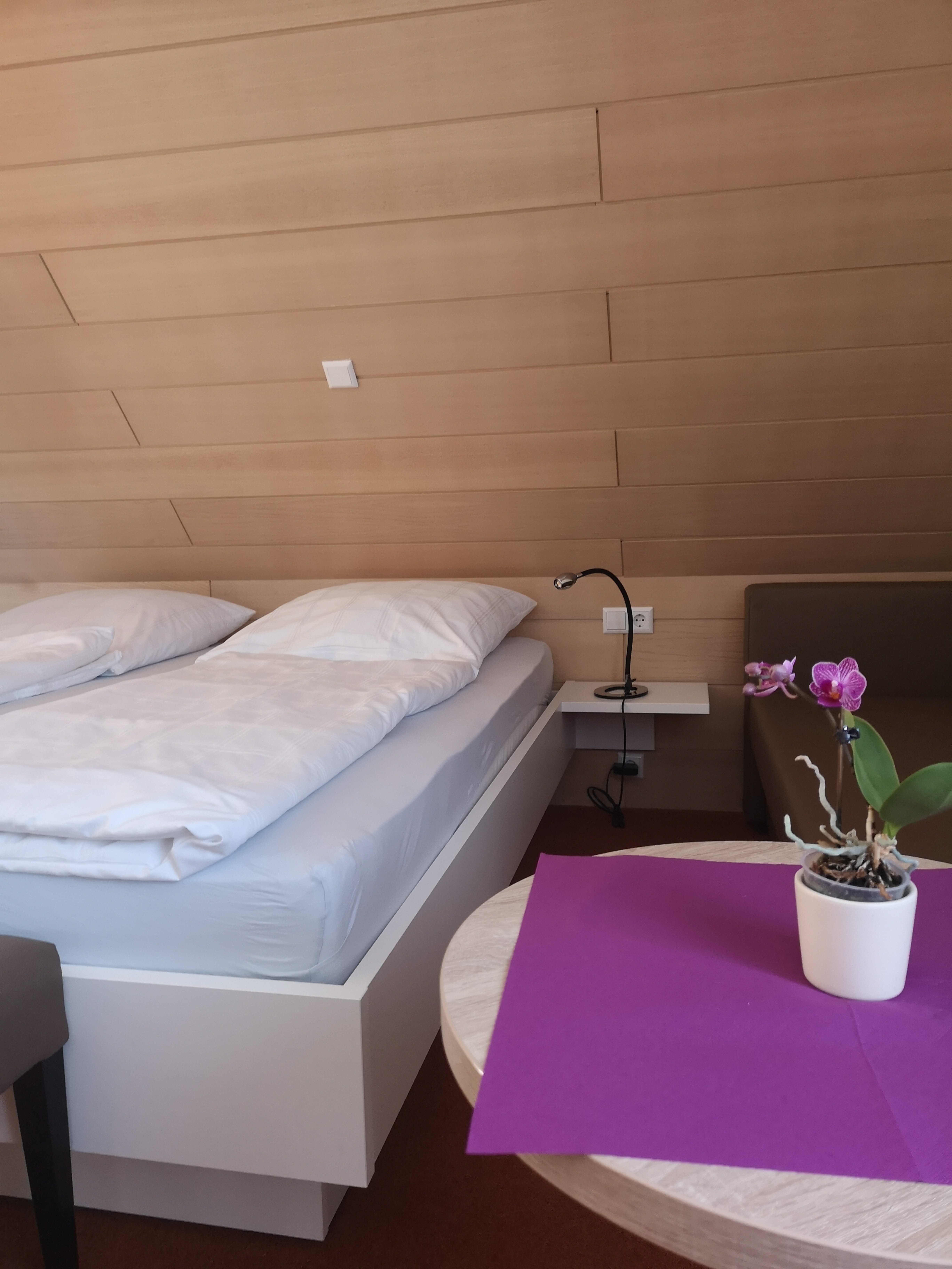 Gastehaus Reusch-官方