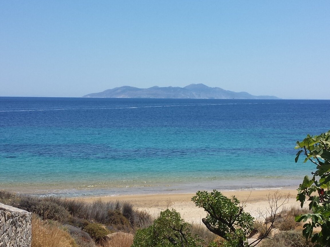 Paralia Karavi景点图片