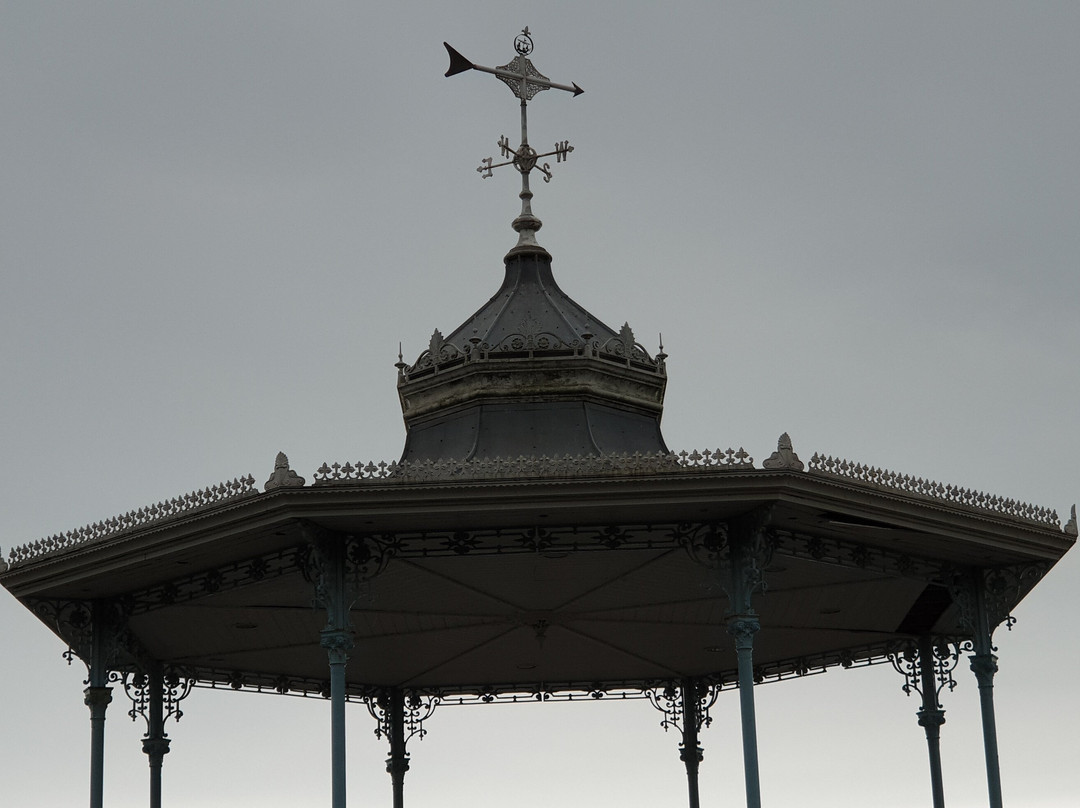 The Leas Bandstand-福克斯通必去景点