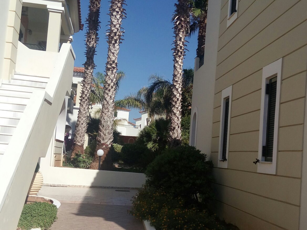 Messina Resort Hotel主图