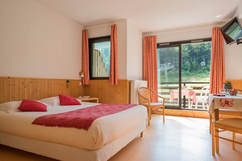 Logis Hôtel la Petite Chaumière主图
