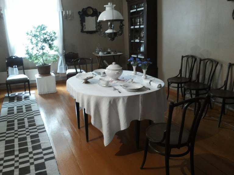 Dr. Fr. R. Kreutzwald Memorial Museum-Voru必去景点