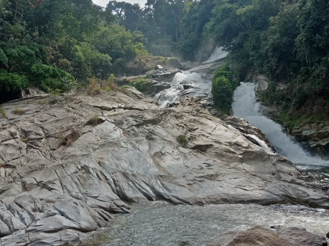 Bentong Waterfall景点图片