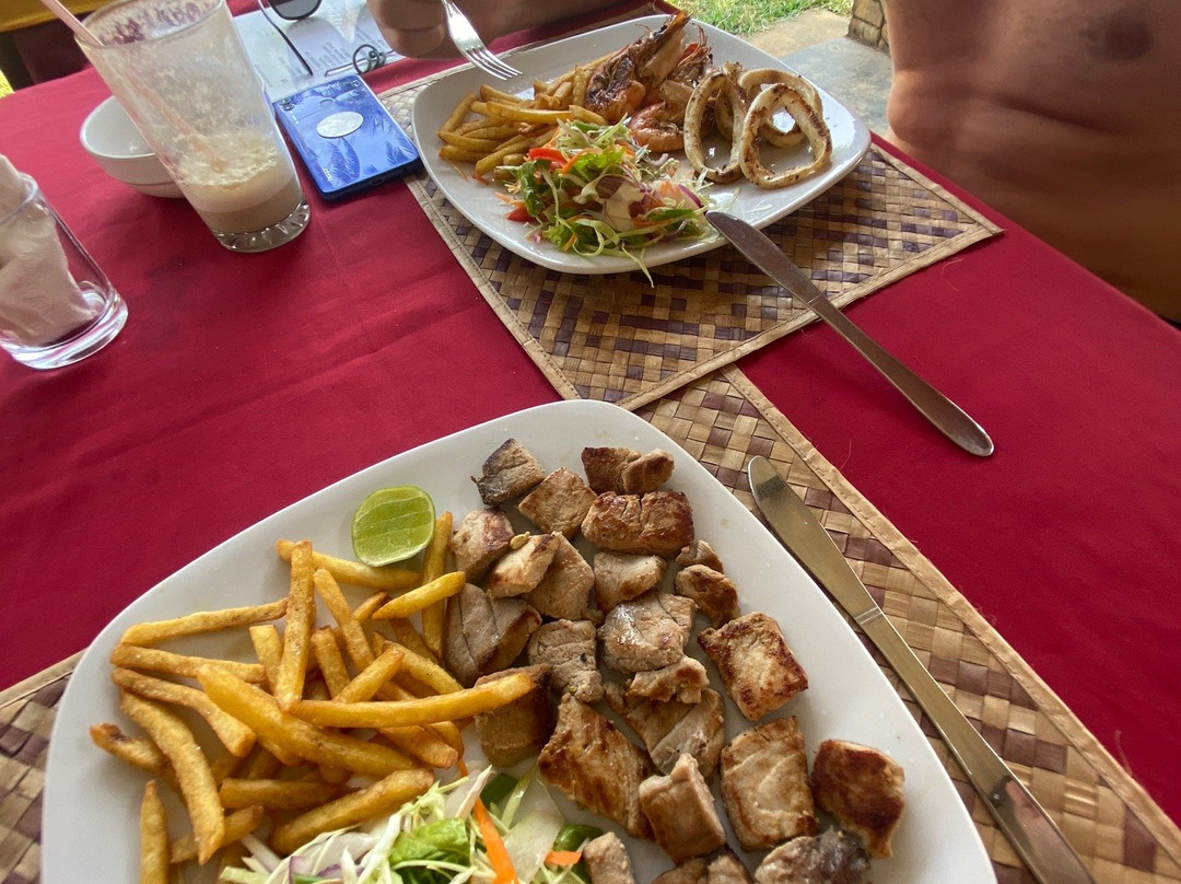 Green Shadows Beach Hotel主图