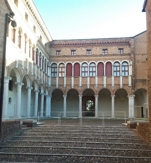 Palazzo di Ludovico il Moro (Palazzo Costabili)景点图片