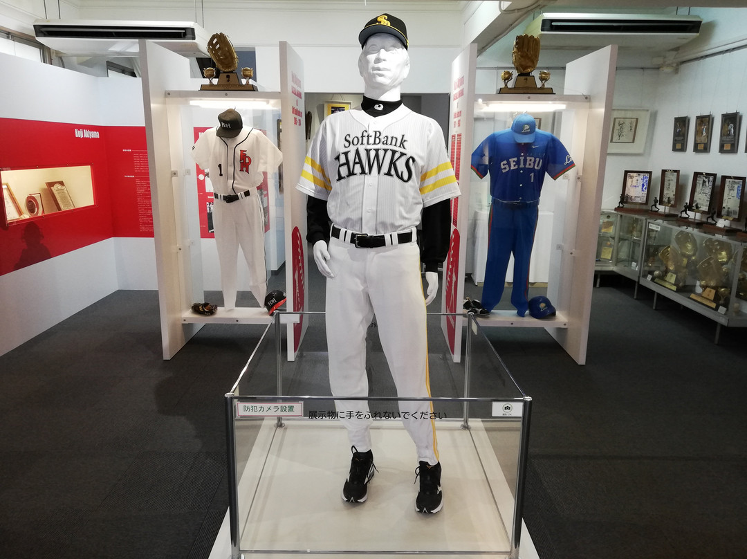 Koji Akiyama Gallery