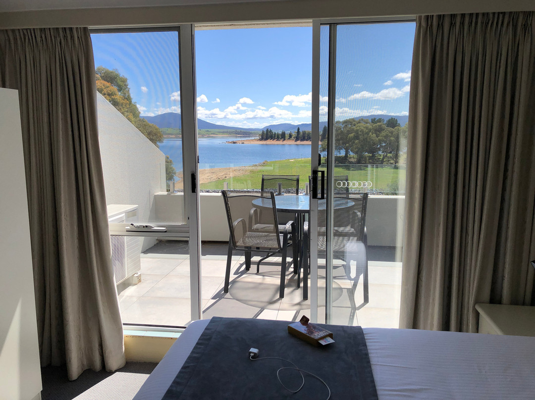 Horizons Lake Jindabyne主图