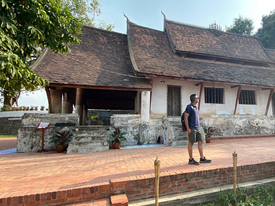 Wat Siphoutthabat Thippharam-琅勃拉邦必去景点