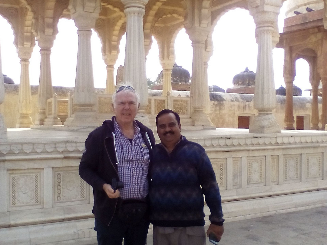 Ravi Tourist Driver景点图片