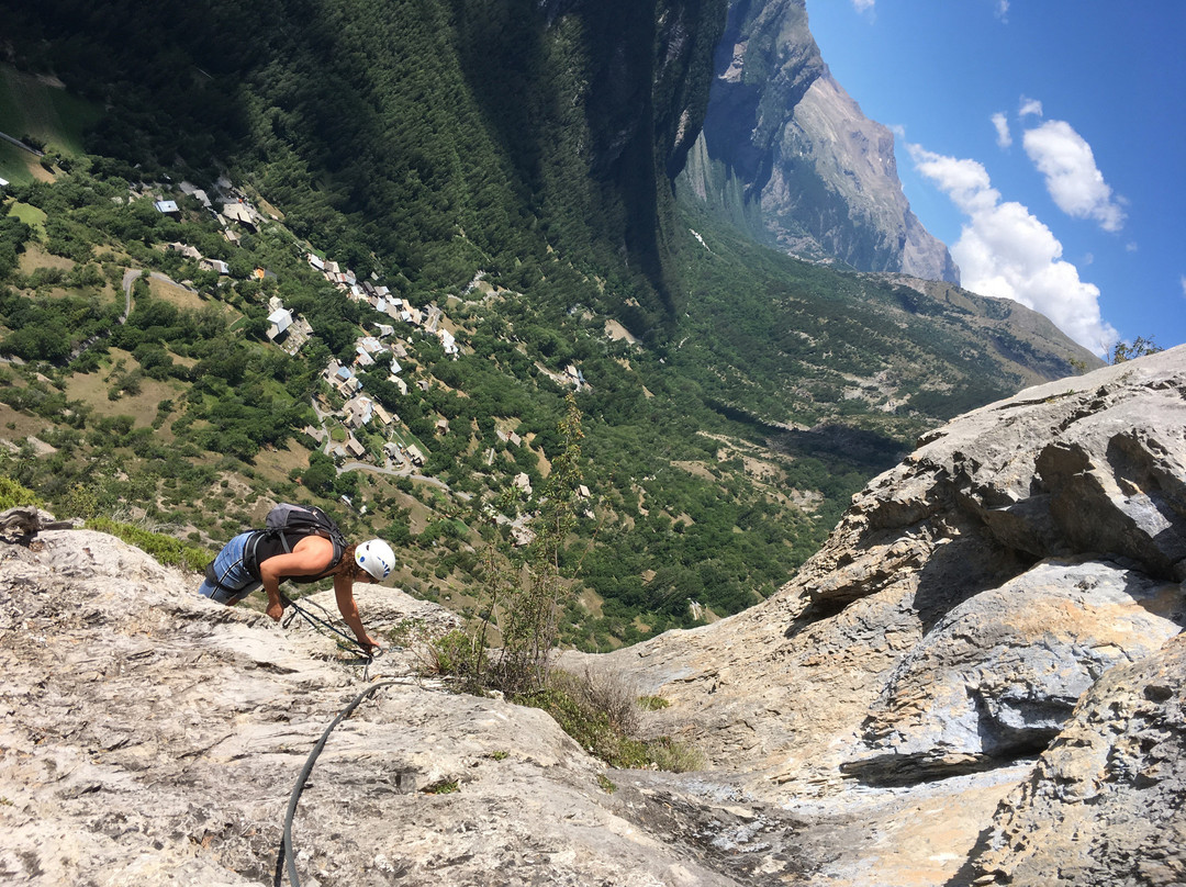 CRUX Outdoor & Education-Freissinieres必去景点